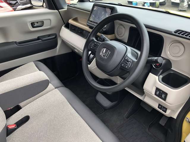 ホンダセンシング☆8インチナビ☆BT・USB接続☆Bカメ☆Wパワスラ☆Wシートヒーター☆シートバックテーブル☆LEDオートライト☆ドラレコ☆ステアスイッチ☆ETC☆ACC☆CMBS☆LKAS☆Pソナー