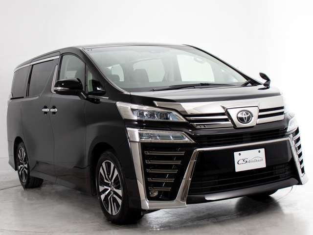 ヘッドライトはくすみも無く非常に良好な状態となっております！是非、その目でお確かめください！ヘッドライトコーティングも承っております！心よりご来店をお待ちしております！