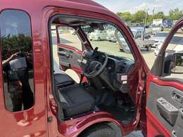 ◆長距離の運転も疲れにくく、乗り心地のいいシートでございます♪