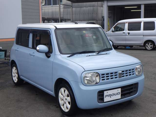 プラウドでは20代、30代のスタッフが元気よく対応させていただきます！「どんな車両があるのか見に来た」「ちょっと現車を見てみたい」などお気軽にご来店、ご相談ください♪