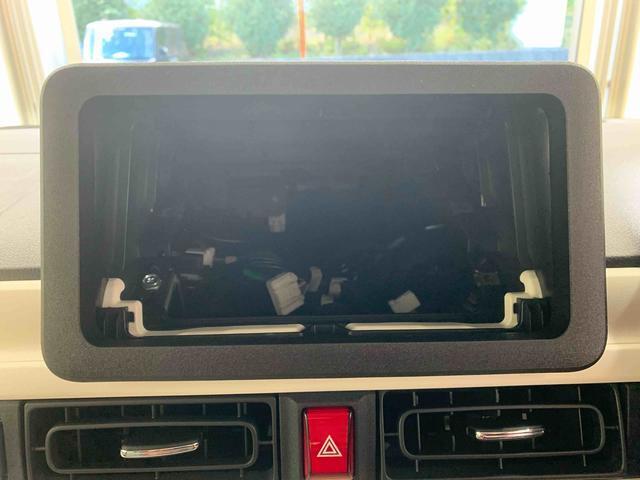 見た目が大事！な外装はぴかっとキレイに磨いており、経年のくすみもよみがえっております。ヘッドライトやドア周辺を磨く際にはマスキングテープを使用して保護しながら丁寧に作業をしております。