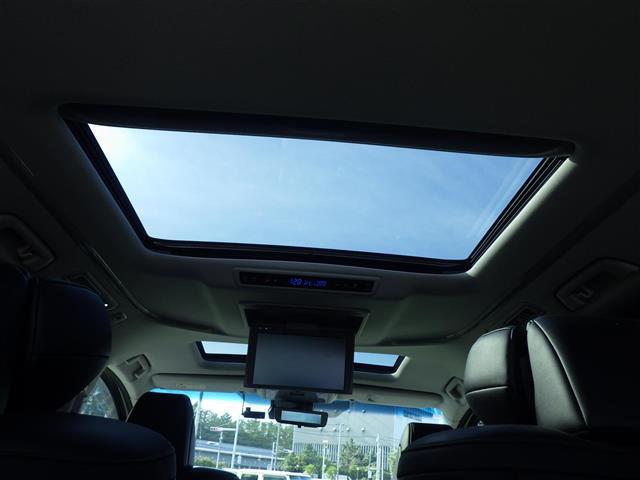 【ムーンルーフ】開放感溢れる空間でドライブを楽しみませんか？