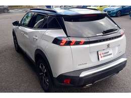 当店の車両は入れ替わりが非常に早いため、気になる車両がございましたら、まずはお電話をいただければと思います。通話料無料【0078-6002-145011】をご利用ください！！