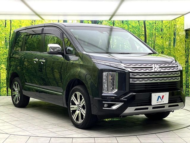大好評のボディコーティング「弾スプラッシュコート」もご納車までに施工可能。通常のガラスコートと異なる、耐久年数6年の無機質ガラスコーティングが、ボディをキレイな状態に保ってくれます。