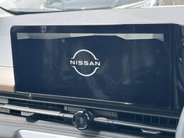 【純正ナビ】人気の純正ナビを装備。オーディオ機能も充実しており、Bluetooth接続すればお持ちのスマホやMP3プレイヤーの音楽を再生可能！毎日の運転がさらに楽しくなります！！