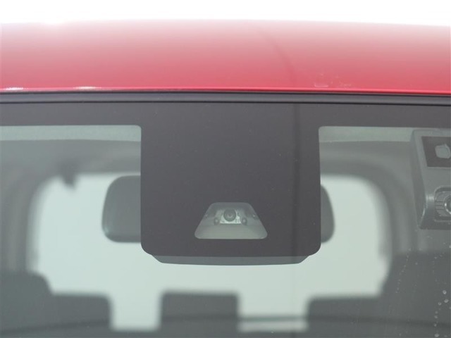 サポカーは、高齢運転者を含めたすべてのドライバーによる交通事故の発生防止・被害軽減対策の一環として、国が推奨する新しい自動車安全コンセプトです。詳しくは販売店スタッフまでおたずねください。