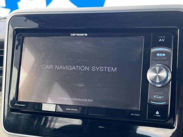 【ナビゲーション】使いやすいナビで目的地までしっかり案内してくれます。各種オーディオ再生機能も充実しており、お車の運転がさらに楽しくなります！！