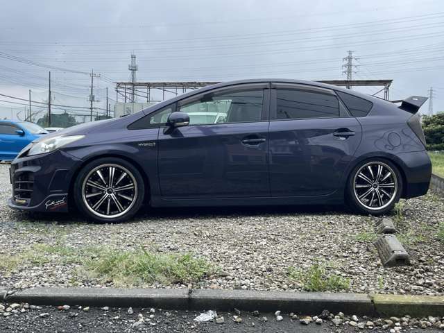 なかなか他では見ない車に仕上がっています。一度ご覧いただくとそのかっこ良さが伝わりますよ。是非、見に来てください。