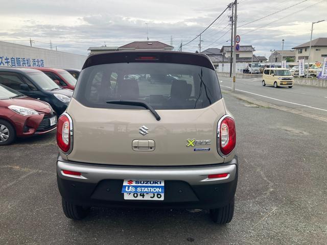 当店特選車！！HYBRIDで燃費も向上、室内も広い。