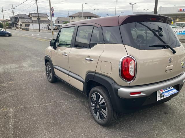 当店特選車！！HYBRIDで燃費も向上、室内も広い。