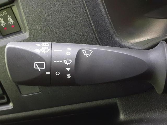 国産車から輸入車まで多様なお客様のニーズのお応えできるように、全国規模で豊富な在庫展開！車のことならWECARSへ！