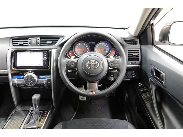 運転が楽しくなるコックピット♪