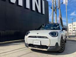 MINI正規ディーラー取り扱い　MINI認定中古車　MINI　NEXT甲府お車の詳細や展示状況は055-236-3252もしくはフリーダイヤル0078-6002-322544までお気軽にお問合せ下さい。http://www.kofu.mini.jp/dealer/kofu/