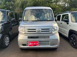 在庫数は約800台！！ 年間販売台数は約4000台！！ 大量販売・大量仕入で1台あたりのコストを削減しています！！