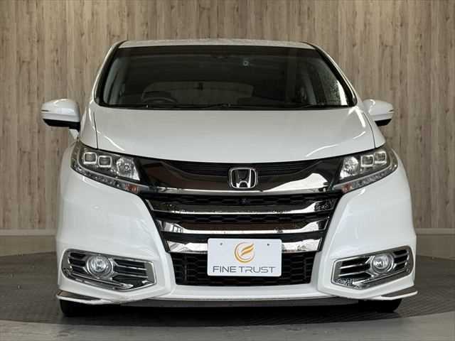当社自慢のお車です。機関・装備点検・走行テスト済みです♪横にこの車のセールスポイントを、写真と説明でアピールしてあります♪まずはご覧になってください。