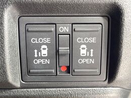 【両側パワースライドドア】スマートキーや運転席のスイッチで後席両側スライドドアの開閉が可能♪電動だから力を入れてドアを開ける必要が無く、小さなお子様でも簡単に開け閉めでき快適です♪