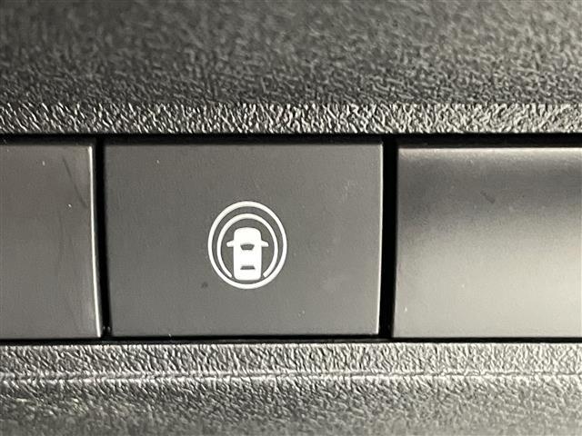 【運転席操作部】快適なドライブを楽しむための機能が装備されています！運転席から触れるので、使いやすいです！除菌プランいれていただくと、さらに清潔で安心していただけます！
