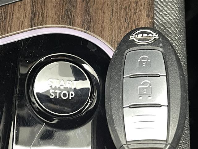 【付属品】このクルマ限定で使える装備品が付いています！使い方などはぜひ実際に店舗にお越しいただき、専門スタッフにお尋ねください！