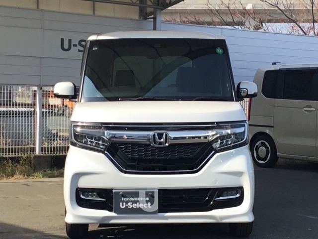 一目見てホンダ車だとわかるカッコいいフロントマスクです！