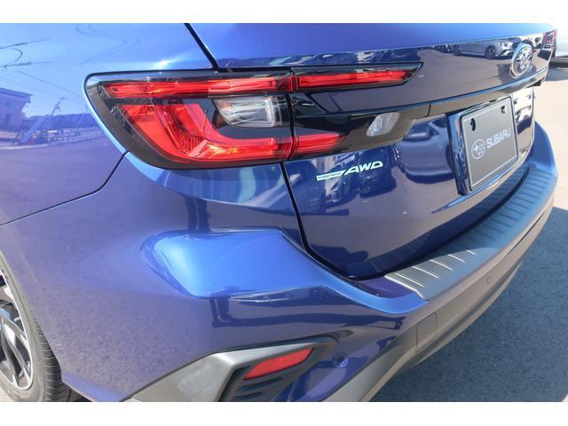 テール＆ストップランプにLED光源を採用し、視認性を向上させています。