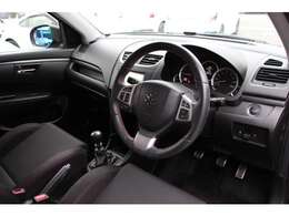 室内コンデションも良好な1台です！！是非、ご来店していただいて現車を見ていただければと思います！！