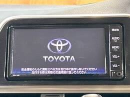 【純正ナビ】人気の純正ナビを装備しております。ナビの使いやすさはもちろん、オーディオ機能も充実！キャンプや旅行はもちろん、通勤や買い物など普段のドライブも楽しくなるはず♪