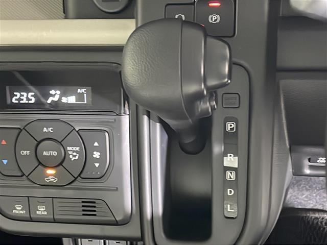 【シフトレバー】シフトも操作しやすく快適なドライブを楽しんでいただけます！