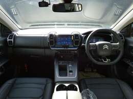 全車、プジョーシトロエンに精通するメカニックにより各車の泣きどころをきっちり整備・修理しており、ご安心して永くいつまでもお乗りいただけるようご提案させていただいております。