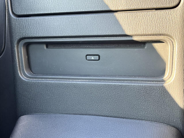 全車法定点検をさせて頂きます。もちろん消耗品の点検（必要に応じて交換）もさせて頂きます。当店の工場は認証工場です。当店の優秀なサービススタッフが整備しますので、安心してお任せください！！