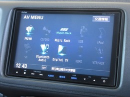 ギャザズ8インチ画面ナビ（VXM-145VFEi）を装着しております。AM、FM、CD、DVD再生、Bluetooth、音楽録音再生、フルセグTVがご使用いただけます。