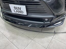 【モデリスタエアロ】人気のモデリスタエアロを装着！クルマの外観がよりスタイリッシュになり、街中で存在感あふれる1台に♪将来買い替える時にもリセールに影響しやすく、価値ある人気の装備です！