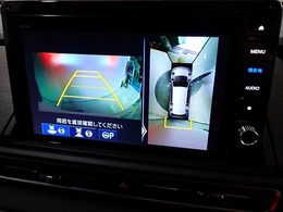 バックモニターつきで後方を確認しながら安心して駐車ができますね。　ノーマル　ワイド　トップダウンの3モードへ切替可能です。