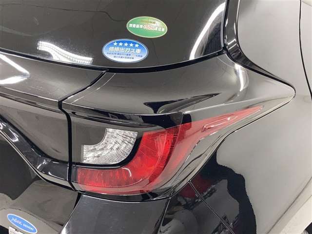 毎日乗るものだからこそ燃費性能、走行安定性、乗り心地に拘りたい。　そんな方にお勧めのクルマです。