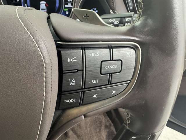 【運転席操作部】快適なドライブを楽しむための機能が装備されています！運転席から触れるので、使いやすいです！除菌プランいれていただくと、さらに清潔で安心していただけます！