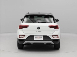 ショールームにはゆったりとしたキッズルームや個別の商談ルームを設けるなど、じっくりとおクルマをご覧頂く為の設備も充実しております。