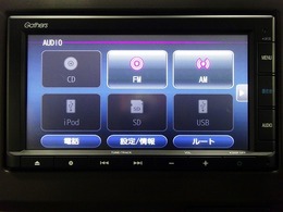 ホンダ純正ナビなのでダッシュボードにスッキリと収まっています。土地勘の無い所でも道に迷わず安心ですね！
