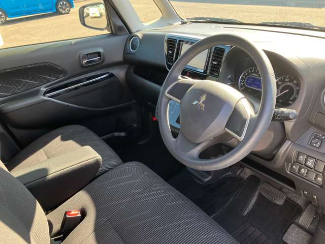 内装のご紹介を致します♪