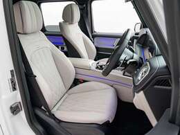 【　カスタマイズ　】奇抜なカラーリングは剥がせるラッピングがおすすめ。前後のバンパーと色分けをしてパンダのようなツートン（ツートーン）の仕様にしても可愛いですよ。ご相談お待ちしております。