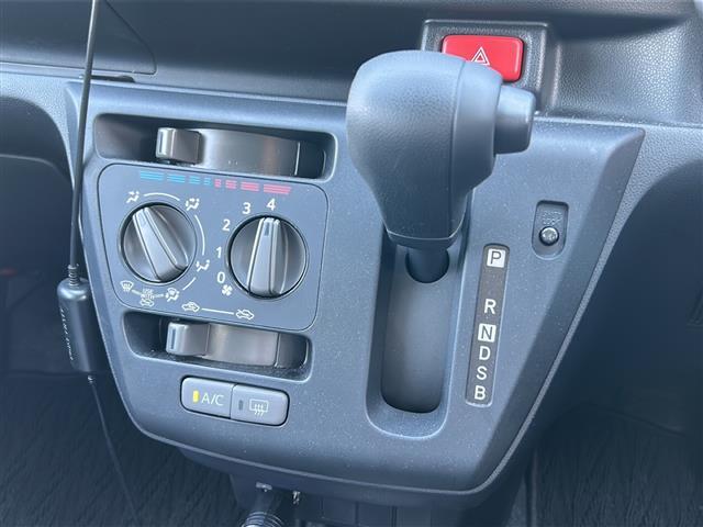 安心の全車保証付き！（※部分保証、国産車は納車後3ヶ月、輸入車は納車後1ヶ月の保証期間となります）。その他長期保証(有償)もご用意しております！※長期保証を付帯できる車両には条件がございます。