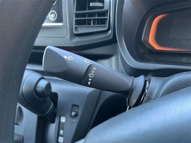 気になる車はすぐにお問い合わせください！画面右側の0066から始まる無料ダイヤルからお問い合わせ下さい！専門スタッフがお車のご質問にお答えいたします！