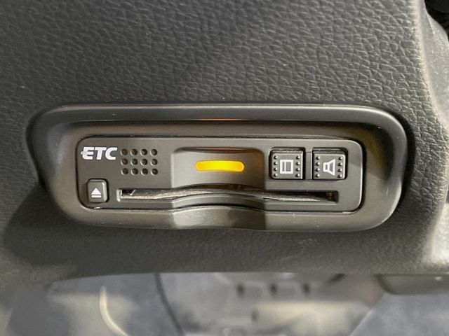 【ETC】高速道路の料金所をストレスなく通過！話題のスポットやサービスエリアに多い「スマートIC」利用時は必須のアイテムです。当店でセットアップを実施、ご納車当日からすぐにご利用いただけます！