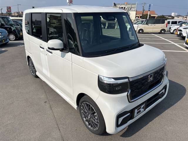 ★全国トップレベルのアフターサービス★　　★年間車検生産台数全国3位（年間6000台）！単店保険加入実績8000件！ブリジストンタイヤ販売数全国1位！お車販売後も高品質なサービスでお客様をサポートいたします★