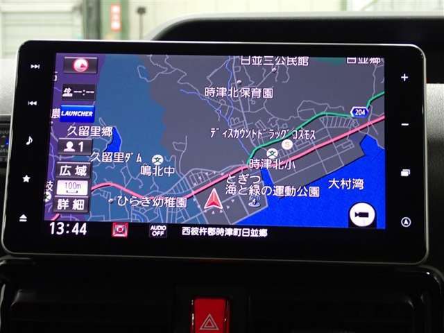 フルセグ地デジチューナー内蔵、旅行などの時も安心のナビ装備！迷うことなく楽しい思い出が作れます