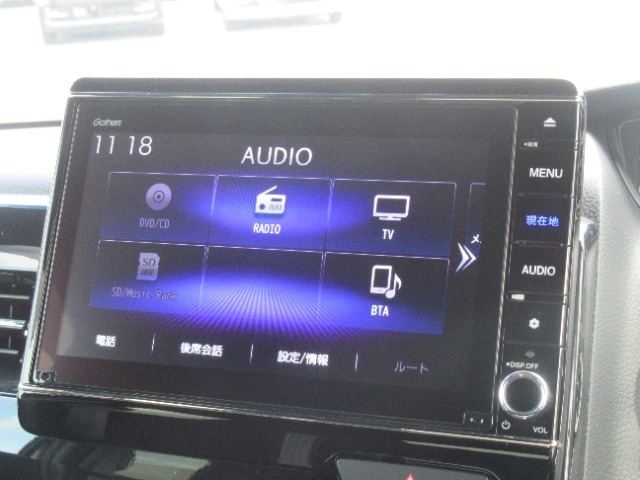 ホンダ純正8インチナビ　CD(録音機能付き)/DVD/TV/Bluetooth