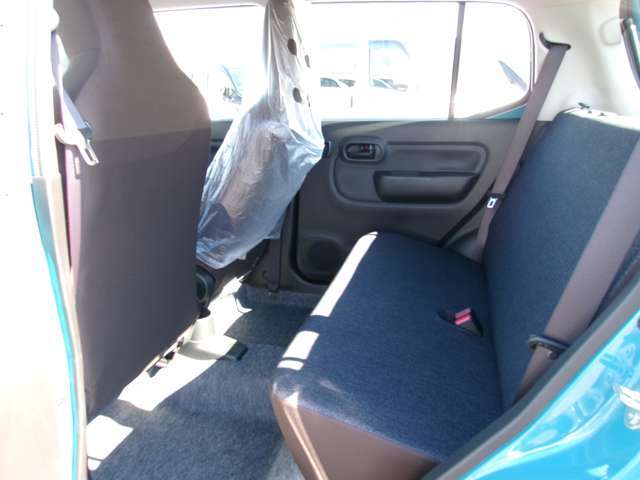 国家資格を持つ整備士7人体制で、車検や急なトラブルにも対応します。購入後もしっかりサポートさせて頂きます。