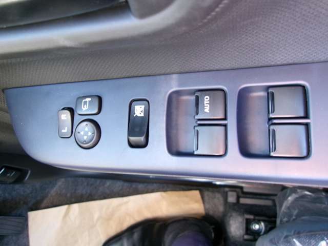 簡易見積り実施中！群馬県以外のお客様の登録費用も概算で入っているので分かりやすい！無料見積りをクリックで30分以内にご希望のお車のお見積りが届きます！是非お気軽に！