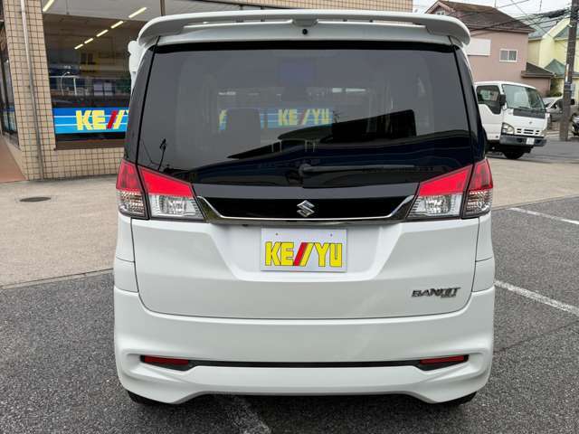 当社店頭下取り車☆オークション仕入れの中間マージンをカットしたダイレクト販売で高品質車を低価格にてご提供しております☆