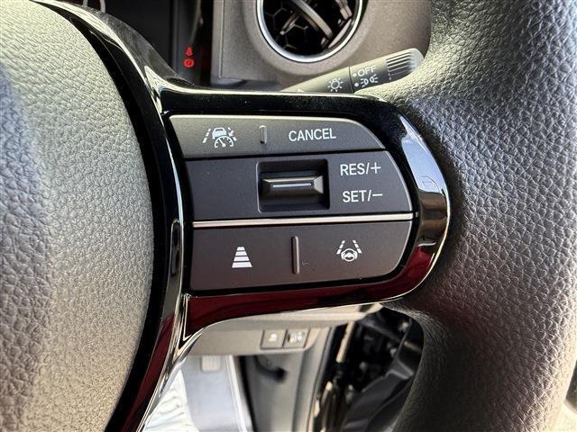 ★キズやへこみもお任せ★　当社のスタートは鈑金工場から、自社鈑金工場で代車も多数保有しており、お困りの際はぜひご相談下さい！！