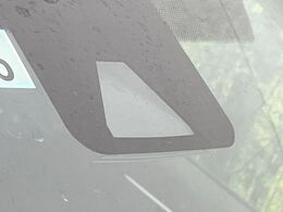 【トヨタセーフティセンス】走行中に前方の車両等を認識し、衝突しそうな時は警報とブレーキで衝突回避と被害軽減をアシスト。より安全にドライブをお楽しみいただけます。
