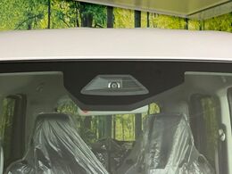 【スズキ　セーフティサポート】走行中に前方の車両等を認識し、衝突しそうな時は警報とブレーキで衝突回避と被害軽減をアシスト。より安全にドライブをお楽しみいただけます。